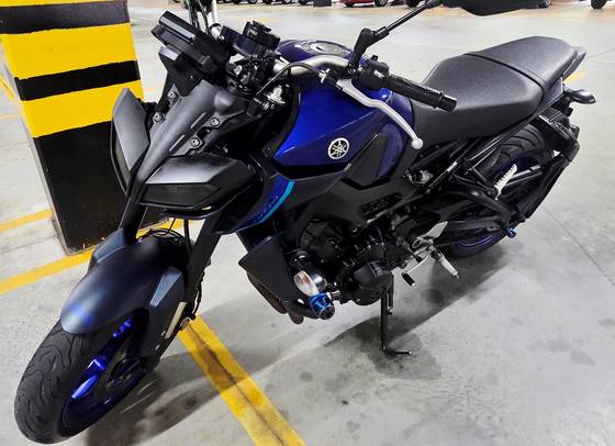 YAMAHA MT-09 